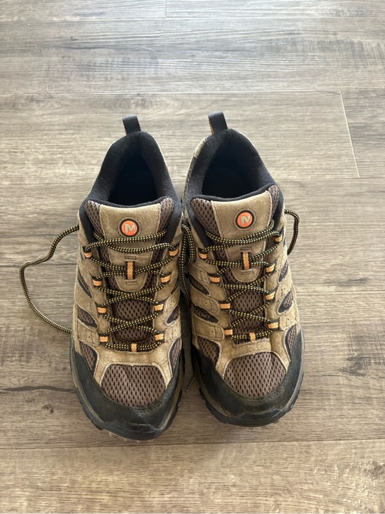Merrell Other - Men’s Merrell Hiking Shoe 8.5 W
